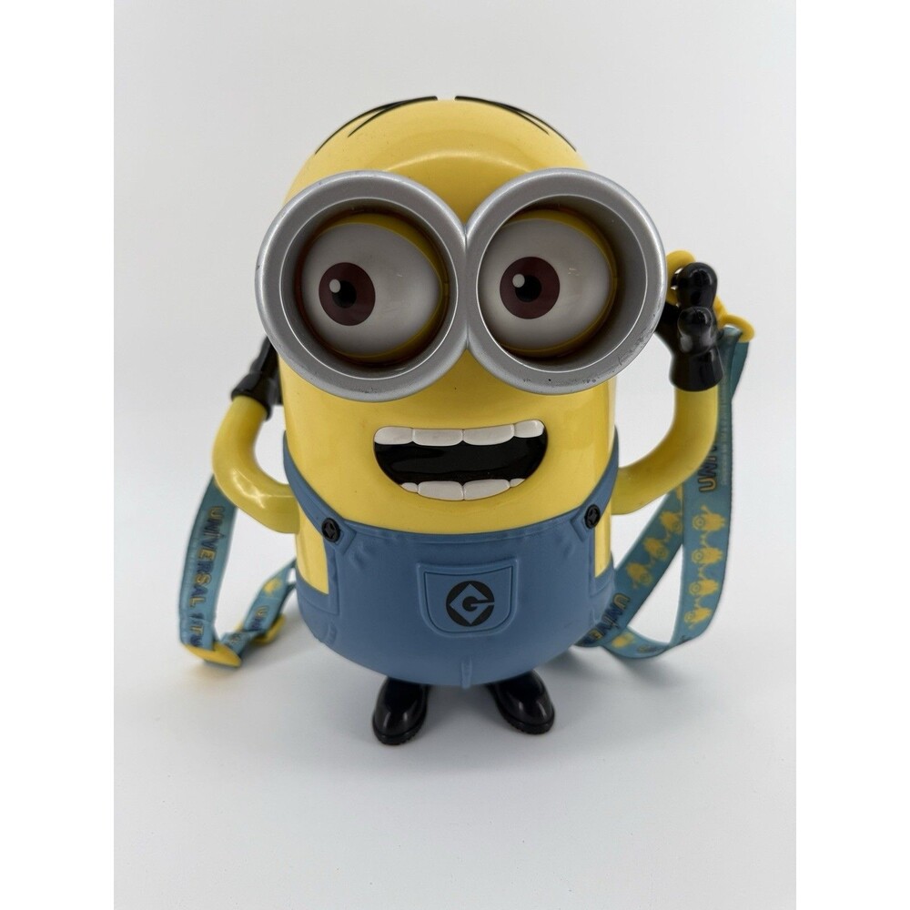 Despicable Me Bob Minion Universal Studios Popcorn Bucket with Moving Eyes Strap